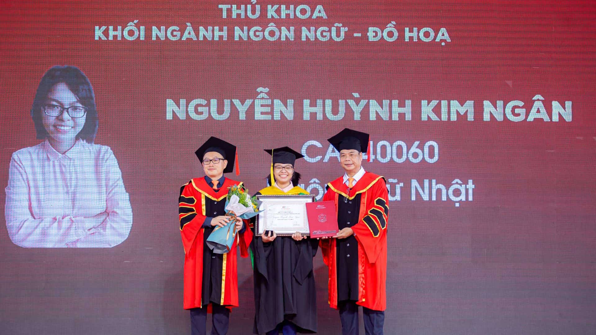 Nguyễn Huỳnh Kim Ngân - Thủ khoa Tốt nghiệp 2022: Niềm đam mê Tiếng Nhật và nỗ lực đã đưa mình đến ngày hôm nay
