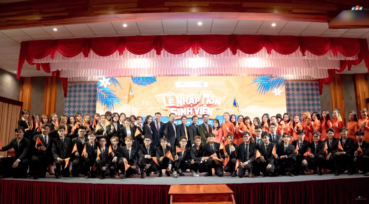 Lễ Nhập môn Du lịch - Khách sạn K18 Đại học FPT Cần Thơ tại Vũng Tàu