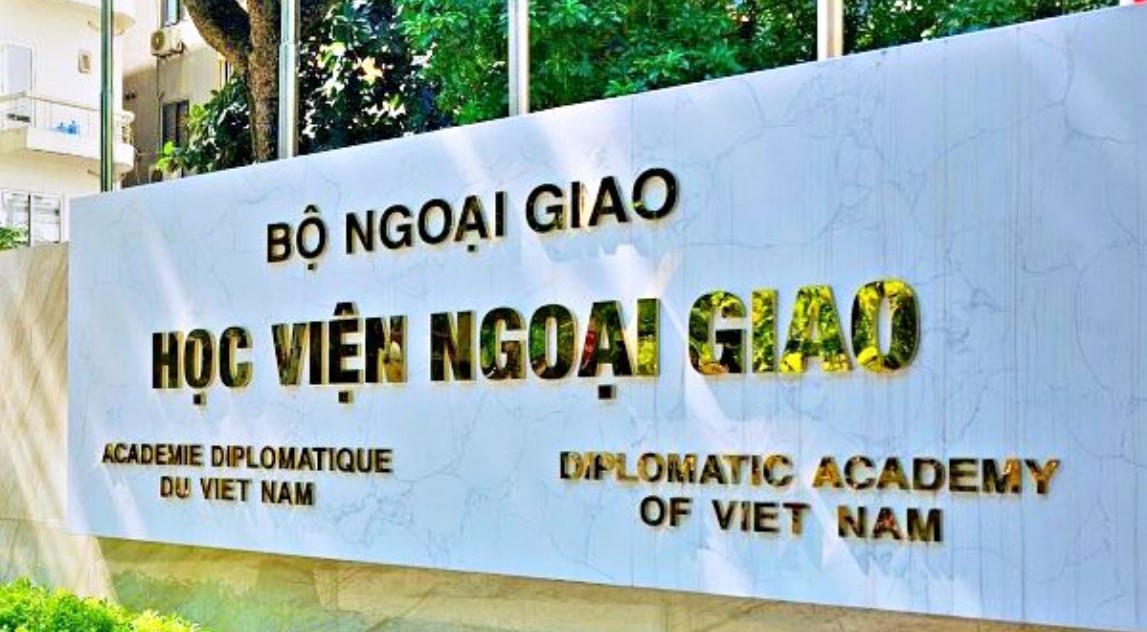 học ngôn ngữ anh nên học trường nào