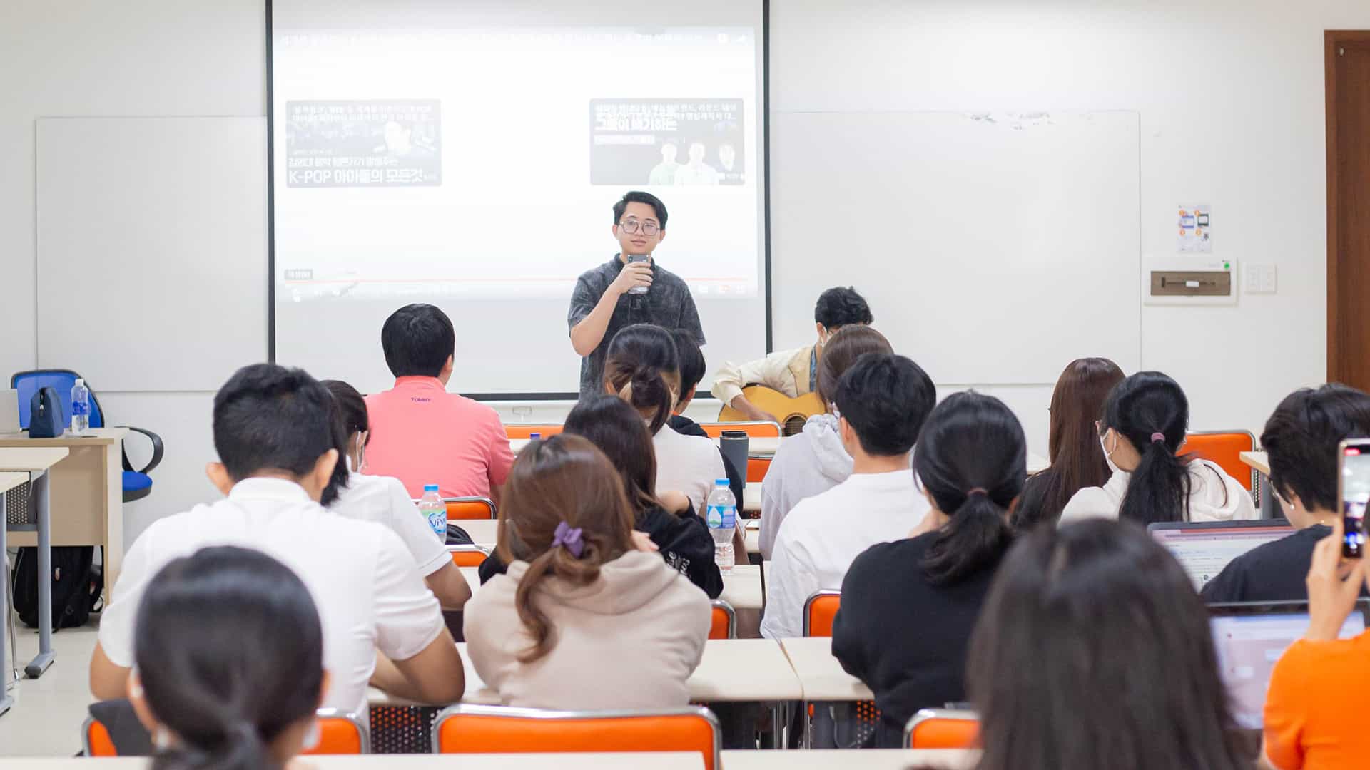 mức lương nhân viên marketing